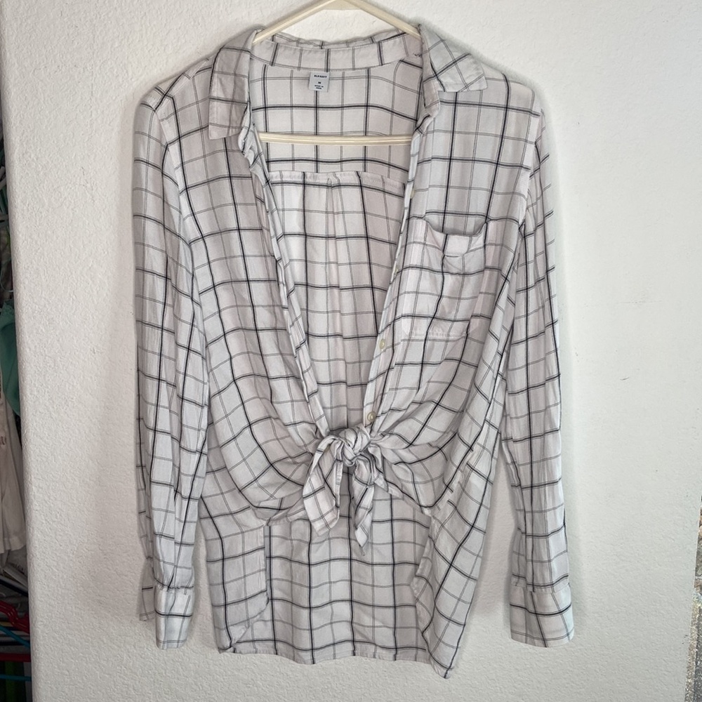 Old Navy, plaid, button-down shirt size medium